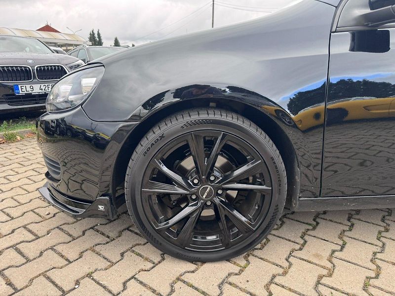 Volkswagen Golf (2009) 1,4i 59 KW BRZDY PNEU LAK - fotka 16 z 50