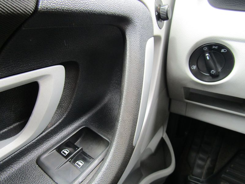 Škoda Roomster (2007) 1.6 16V 77kW - fotka 30 z 36