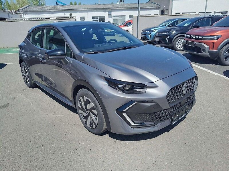 Renault Clio (2026) evolution TCe 115 + zimní pneu - fotka 3 z 20