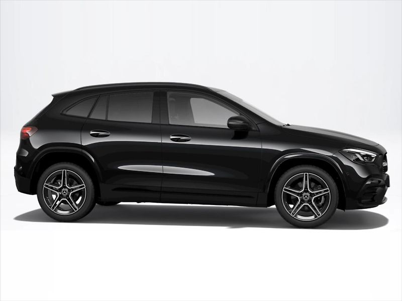 Mercedes-Benz GLA (2026) 2,0 200 d Edition 140 Years - fotka 3 z 9