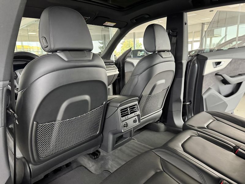Audi Q8 50TDI Quattro*S-LINE*REZERVACE - fotka 17 z 42