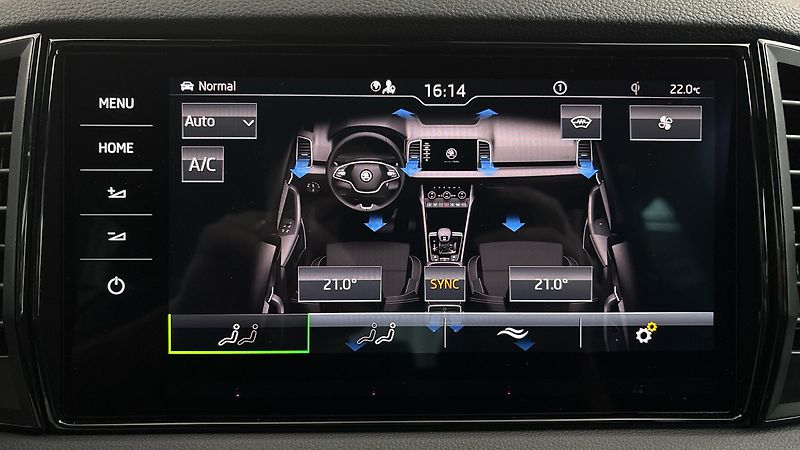 Škoda Karoq 2.0 TDI DSG 4x4 Sportline Excl - fotka 27 z 32