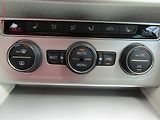 Volkswagen Passat (2018) 1.4TSi, DSG, výhřev sed. - náhled 11