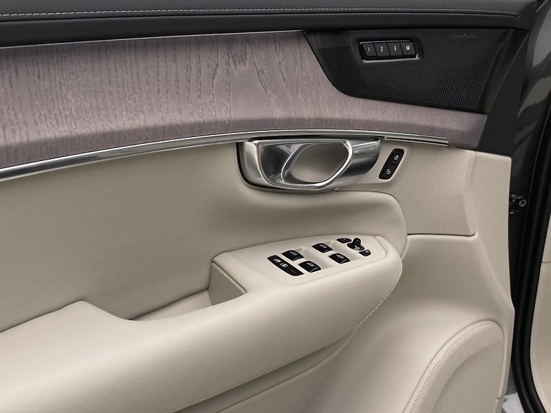 Volvo XC90 (2026) T8 AWD Plug-in BRIGHT PLUS 7m - fotka 31 z 71