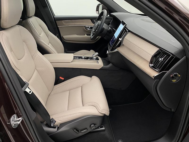 Volvo XC90 (2025) B5 AWD AUT BRIGHT PLUS  - fotka 24 z 75