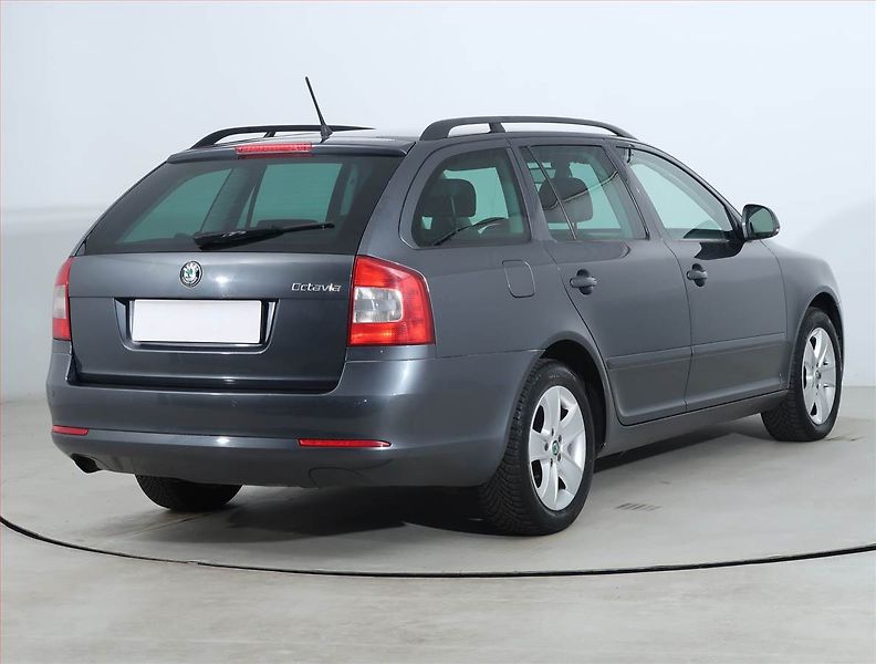 Škoda Octavia (2011) 1.6 TDI, Tempomat - fotka 5 z 19