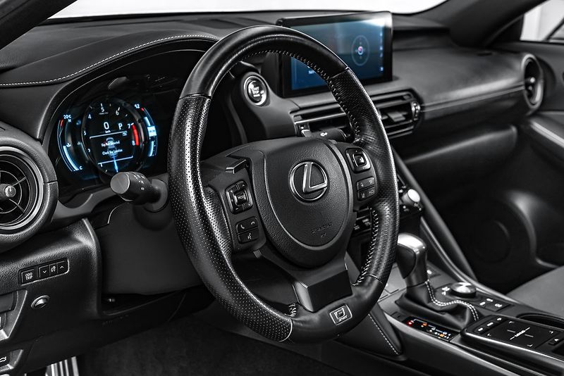 Lexus IS F IS 500F SPORT - fotka 19 z 27