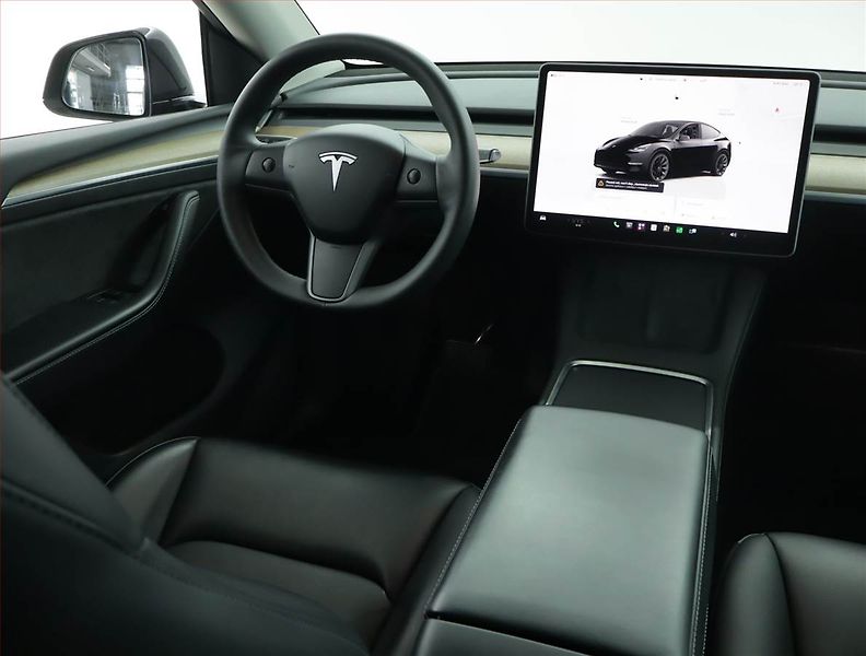 Tesla Model Y (2022) Long Range AWD 79kWh, SoH 92% - fotka 7 z 21
