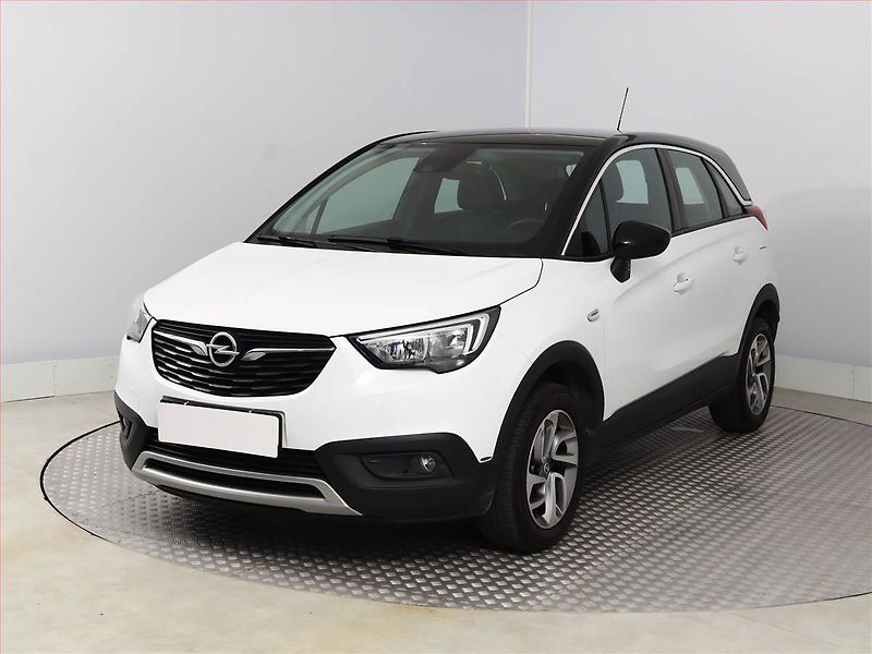 Opel Crossland X (2017) Innovation 1.2 Turbo - fotka 2 z 15