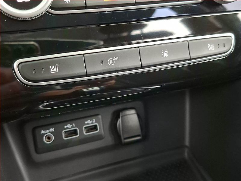 Renault Mégane (2021) 1.3 TCe, Automat, Kůže - fotka 18 z 21