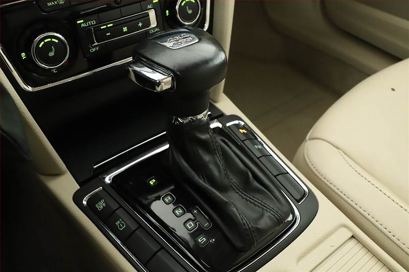Škoda Superb (2009) 3.6 FSI V6, 4X4, Automat - fotka 12 z 19