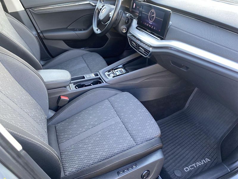 Škoda Octavia (2022) Combi 2.0 TDI DSG Style - fotka 10 z 35