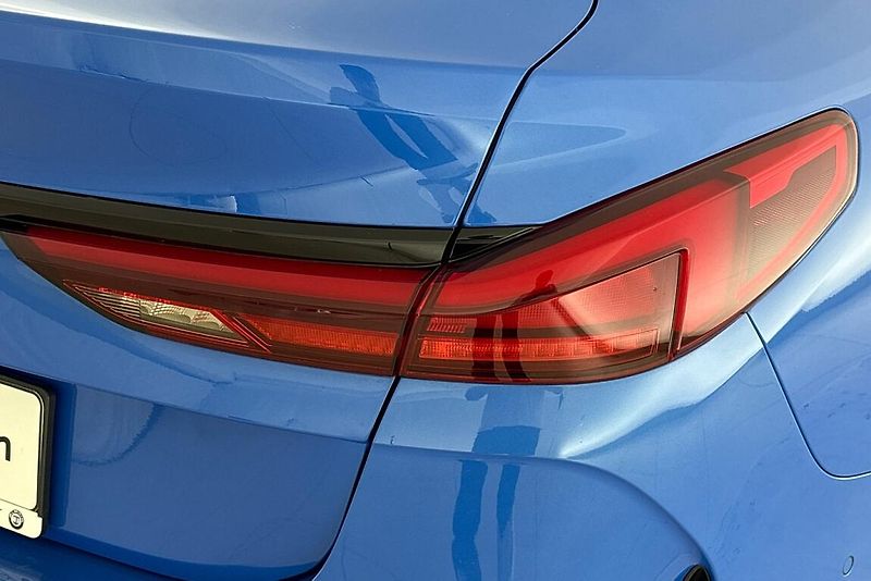 BMW Řada 2 220d xDrive - fotka 5 z 22
