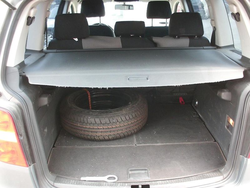 Volkswagen Touran VOLAT 602 696118 - fotka 5 z 8