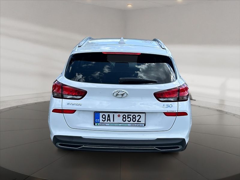 Hyundai i30 1,5 T-GDI Smart - fotka 5 z 11