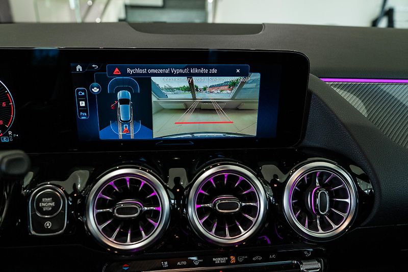 Mercedes-Benz GLA (2025) 200 d/AMGPLUS/MULTIBEAM/TOP - fotka 18 z 19