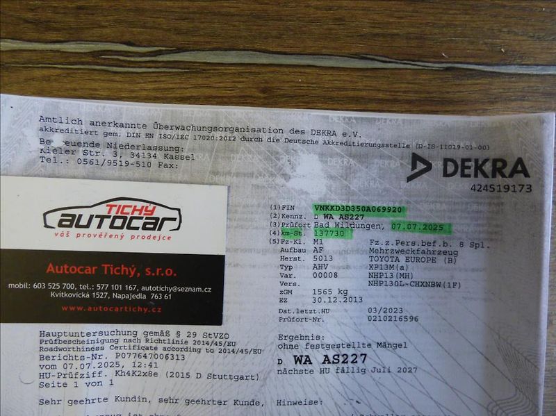Toyota Yaris 1,5 Hybrid, Digi Klima, servis - fotka 10 z 60