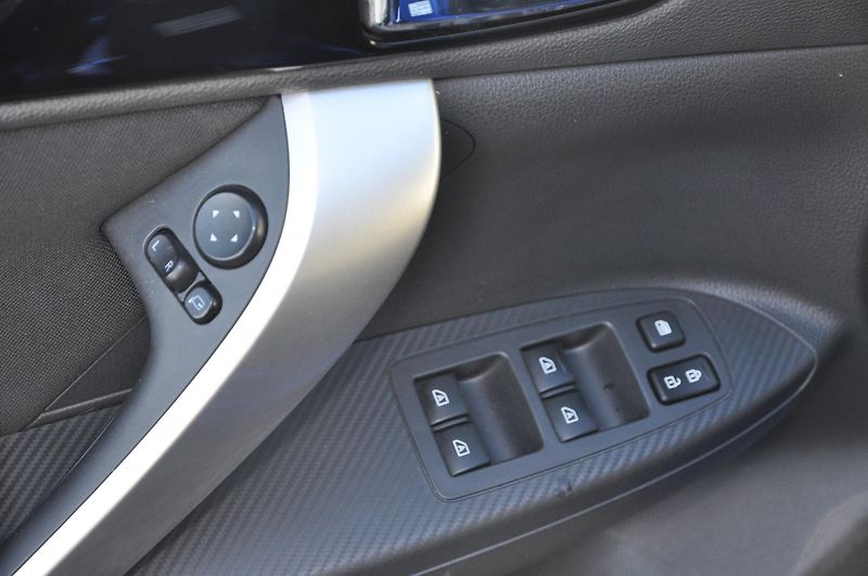 Mitsubishi Eclipse Cross 1.5T-MIVEC 120kW - fotka 7 z 24