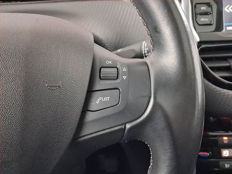 Peugeot 208 (2019) 1.2 PureTech, Automat, Navi - fotka 17 z 20
