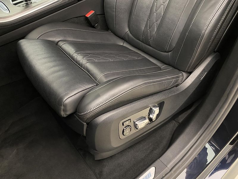 BMW X5 xDRIVE 30d M-PAKET AUT CZ - fotka 24 z 85