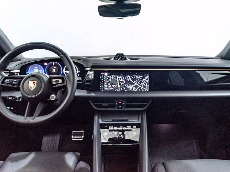 Porsche Macan 4S PASM InnoDrive 360 Pano Ven - fotka 16 z 18