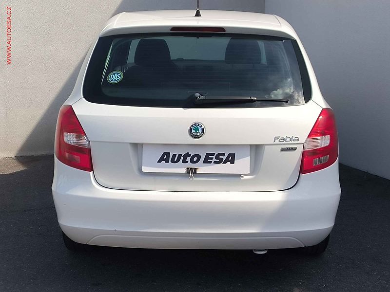 Škoda Fabia (2011) 1.6 TDI, ČR, Klima - fotka 5 z 15