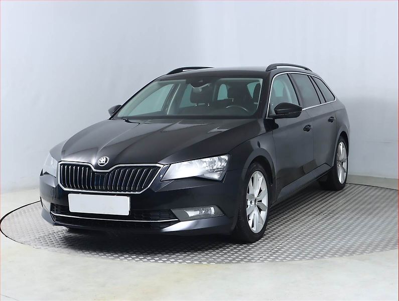 Škoda Superb (2016) Ambition 2.0 TDI, Navi - fotka 2 z 16