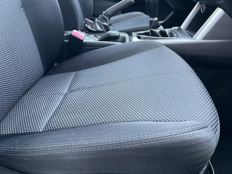Subaru Forester 2.0i LPG 4x4 KLIMA KAMERA ALU - fotka 33 z 42