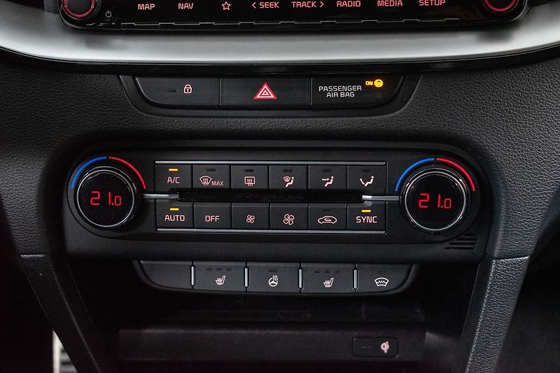 Kia Pro_Ceed 1.6 T-GDi 150kW GT*ZÁRUKA*ČR* - fotka 25 z 42