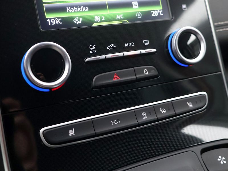 Renault Scénic 1,6 dCi 118kW EDC Bose Edition - fotka 24 z 33