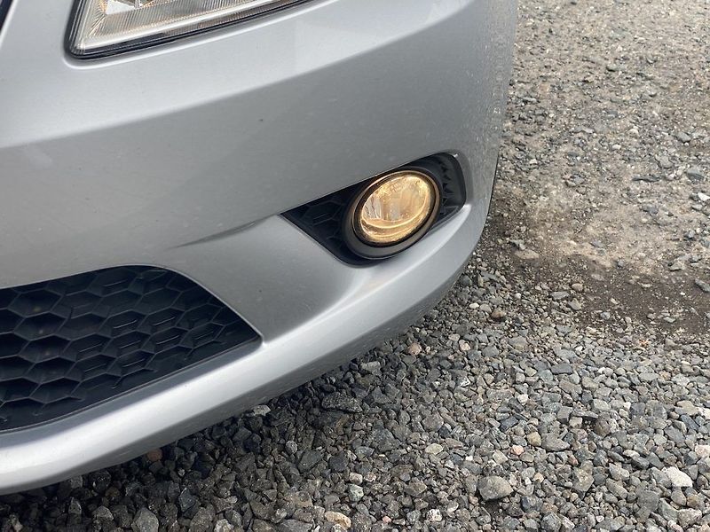 Škoda Fabia 1.2TSi, ČR, manual, 2x kola - fotka 9 z 15