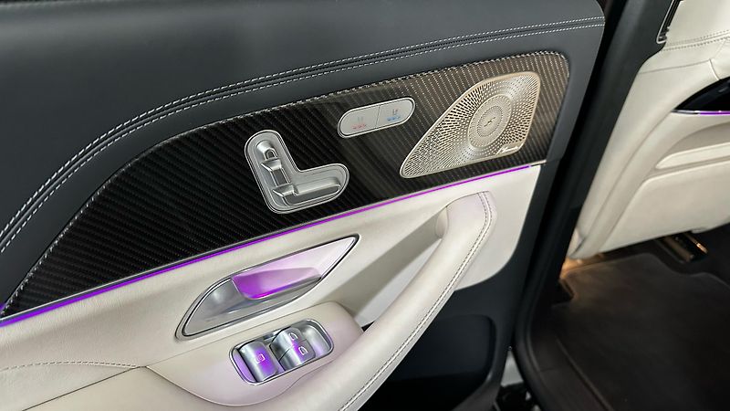 Mercedes-Benz GLS 63 AMG / TOP VÝBAVA  - fotka 33 z 80