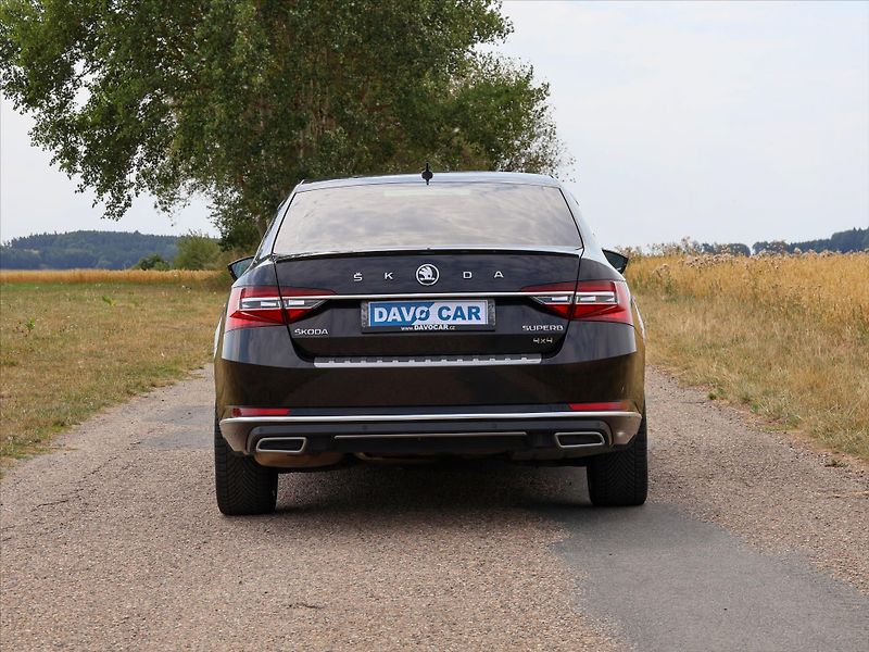 Škoda Superb 2,0 TDI 140kW 4x4 DSG L&K CZ - fotka 5 z 38