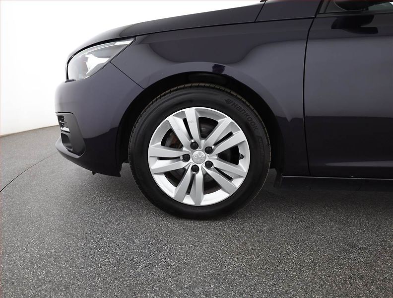 Peugeot 308 (2020) Active 1.5 BlueHDi, ČR,1.maj - fotka 17 z 17