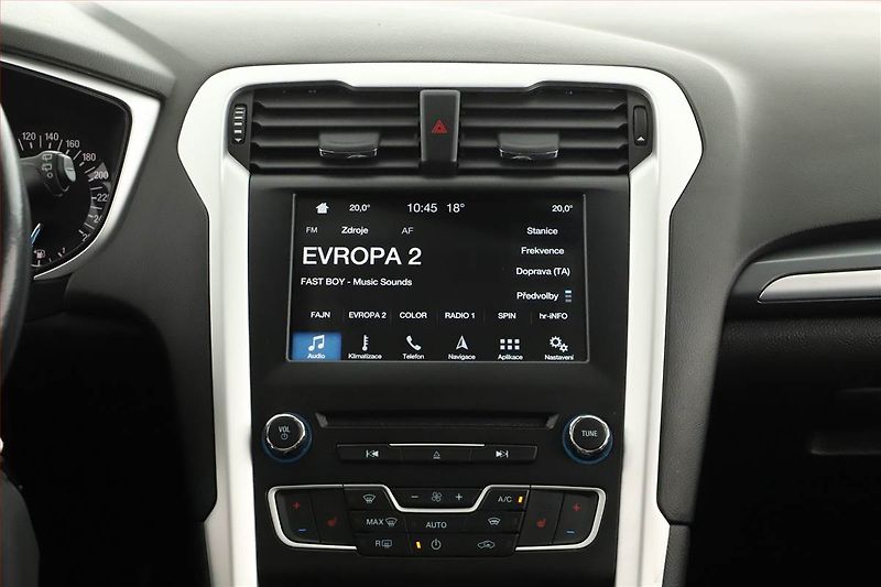 Ford Mondeo (2019) 2.0 TDCI, Automat, Navi - fotka 11 z 20