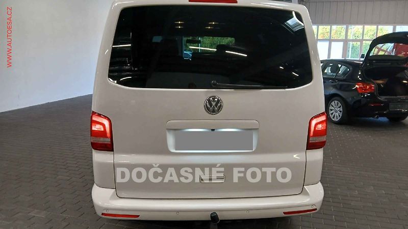Volkswagen Multivan (2012) 2.0TDi, xenon, nez.topení, - fotka 7 z 17