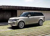 Velký Rangie na 17. místě potvrzuje bídu těchto luxusně zaměřených aut. Také on trpí nejvíc na podvozek a zavěšení. Kvůli složitosti majitelé řeší rovněž elektricky systém. Velký Range Rover má index 294 a majitelé v průměru zaplatí 15 tisíc korun.