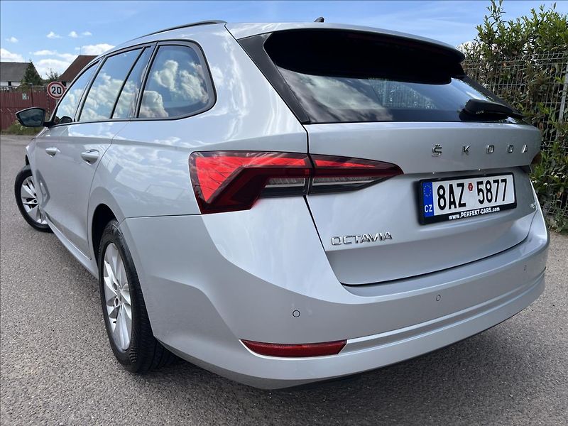 Škoda Octavia 2,0 TDi 110KW DSG 4x4 TZ -DPH - fotka 49 z 52