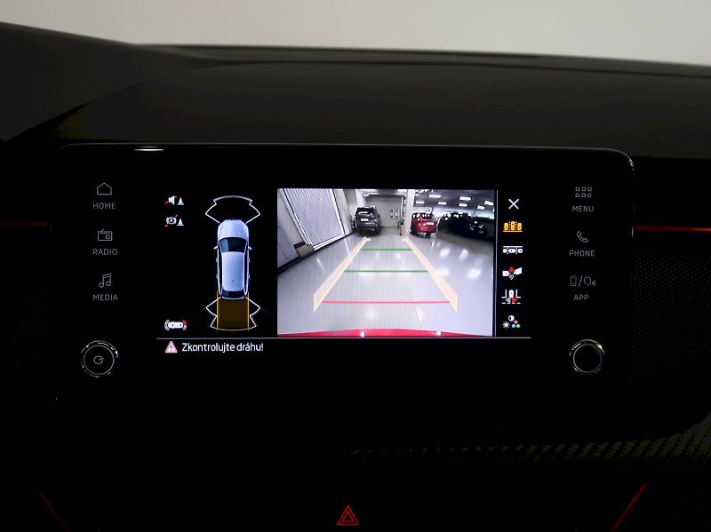 Škoda Scala (2026) MONTE CARLO 1.5TSI 110KW DSG P - fotka 29 z 38