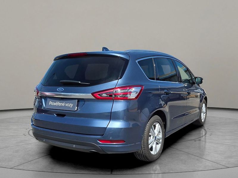 Ford S-MAX 2.0 EcoBlue 110kw Titanium - fotka 2 z 21
