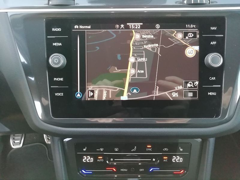 Volkswagen Tiguan Allspace Life 1,5 TSI  110 kW 7 míst - fotka 13 z 21