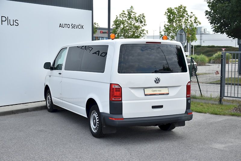 Volkswagen Transporter (2016) 2.0 TDI 75kW 9 Míst - fotka 11 z 26
