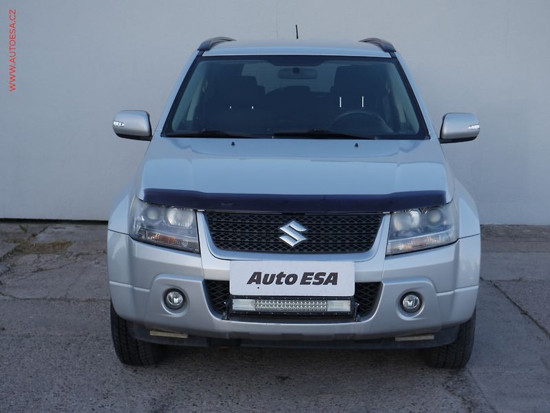 Suzuki Grand Vitara (2010) 2.4.i 4x4, ČR, Výhř.sed, TZ - fotka 2 z 15