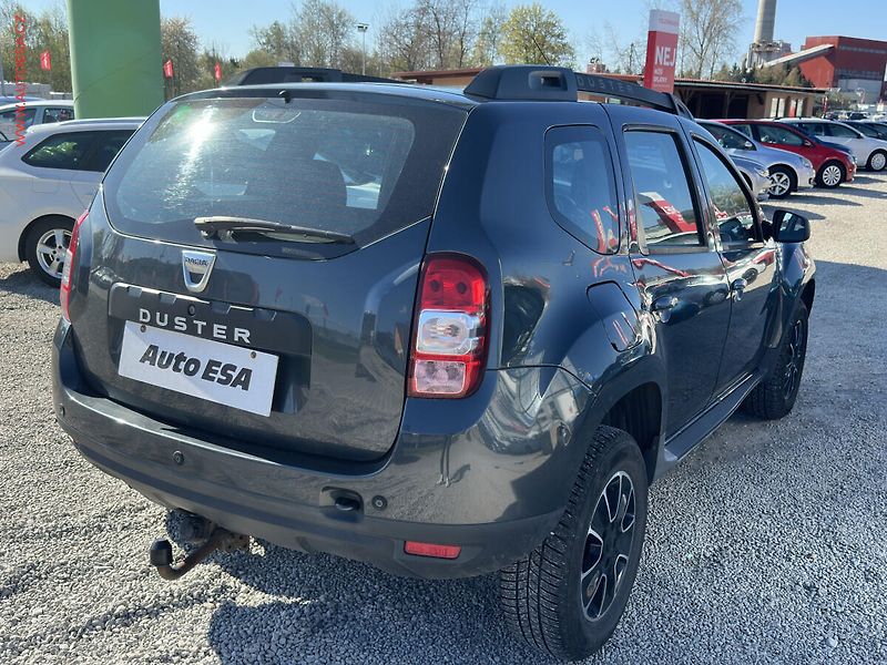 Dacia Duster (2014) 1.2TCe, AC, tažné - fotka 4 z 16
