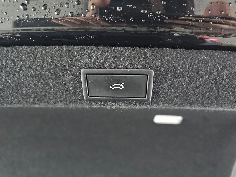 Škoda Superb (2025) 1.5TSI 110kW DSG SPORTLINE TAŽ - fotka 33 z 33