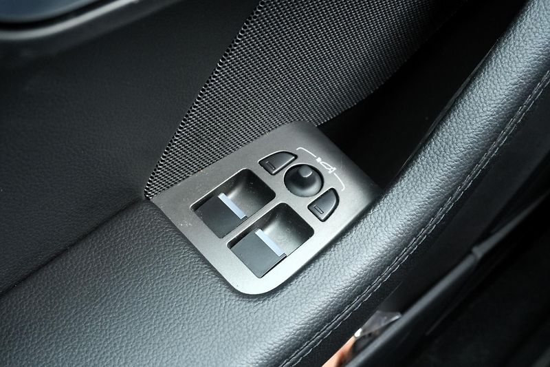 Jaguar F-Type S 3.0 380 PS, Kamera, Panorama - fotka 24 z 29