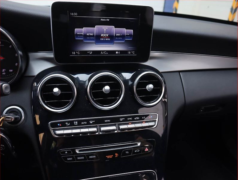 Mercedes-Benz Třídy C (2016) C 200 d, Automat, Serv.kniha - fotka 12 z 21