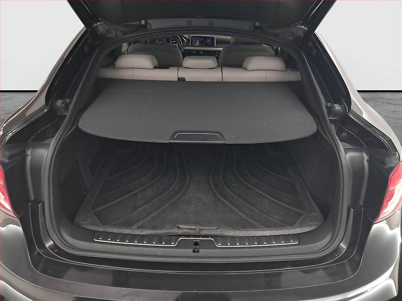 BMW X6 (2017) M Paket xDrive40d - fotka 14 z 20