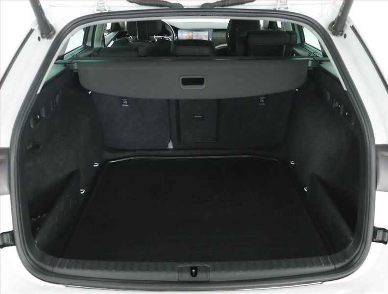 Škoda Octavia (2022) Scout 2.0 TDI - fotka 14 z 17
