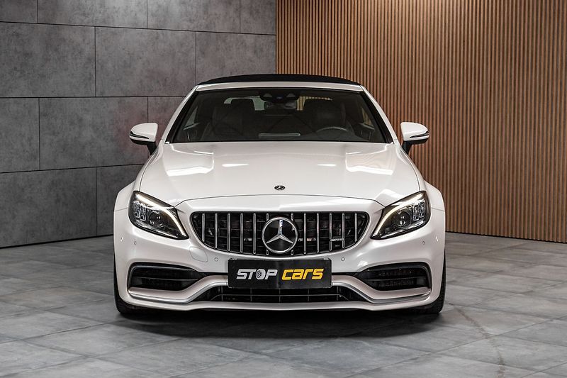 Mercedes-Benz Třídy C C63 AMG V8 BURMESTER*NAPPA*DPH - fotka 2 z 51